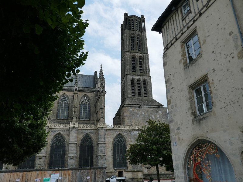 183.JPG