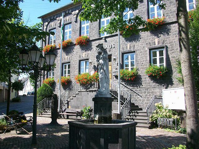 030.JPG