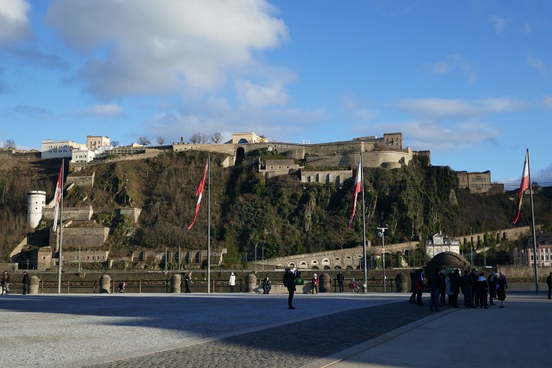 187.JPG